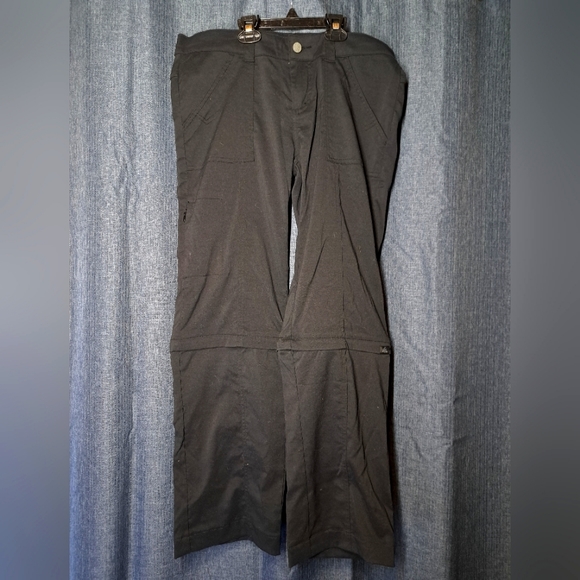 Prana Pants - PrAna women's hiking pants in black convertible bottom size 8 guc